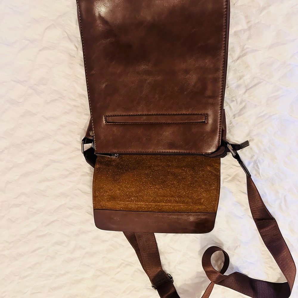New - Picture 3 of 5
